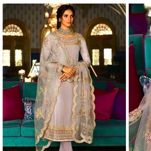 NEW Lashkaraa dusty lavender Indian outfit!